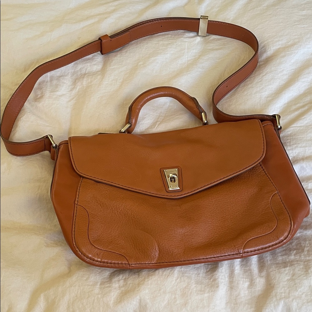Marc Jacobs Tan Leather Shoulder Bag with Gold Hardware